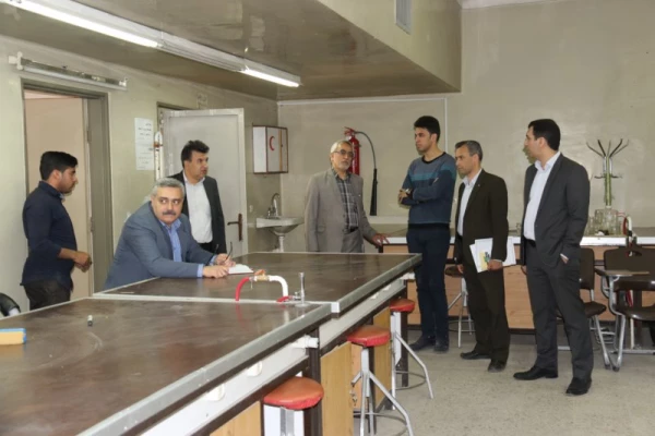 بازدید مسئولین طرح، برنامه و بودجه دانشگاه فرهنگیان از پردیس های استان یزد
 4
