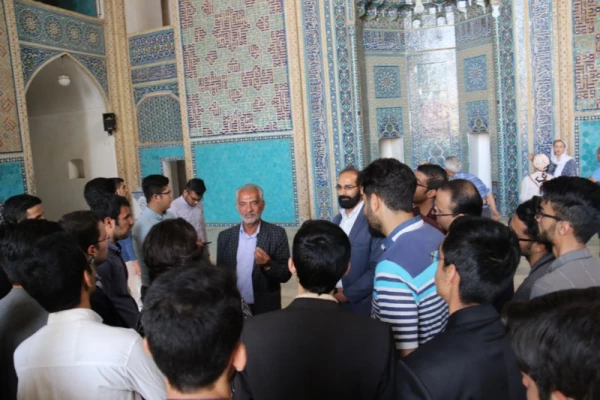 بازدید دانشجومعلمان شرکت در جشنواره کشوری فرهنکی از اماکن تاریخی و باستانی شهر جهانی یزد 8