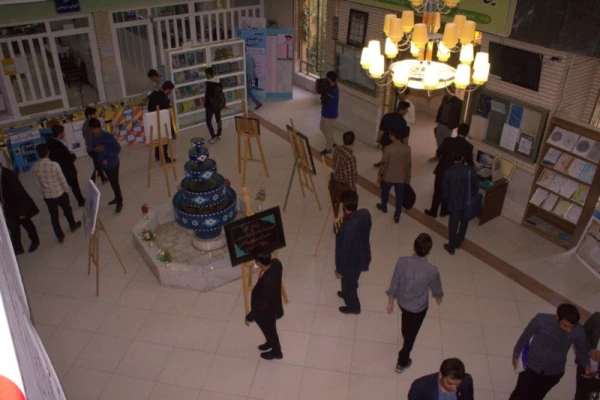 در حاشیه برگزاری مرحله کشوری جشنواره فرهنگی دانشجومعلمان صورت گرفت:

بازدید از نمایشگاه دستاوردها و تولیدات فرهنگی و اجتماعی پردیس های استانی یزد 20