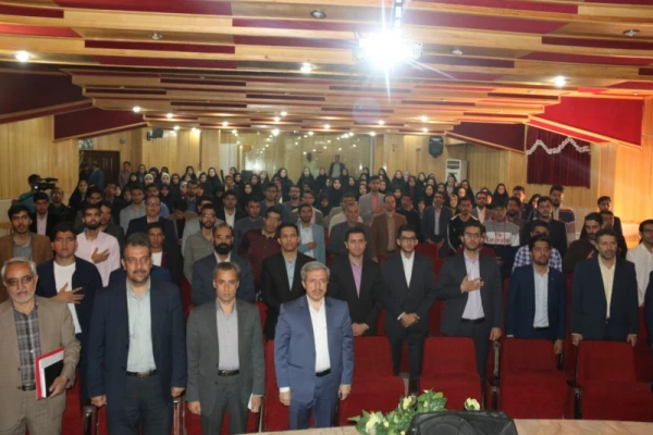 مدیرکل فرهنگی دانشگاه فرهنگیان در اختتامیه مرحله کشوری جشنواره فرهنگی دانشجومعلمان:
 
رسالت اصلی دانشگاه فرهنگیان تربیت نیروی انسانی کیفی است. 5