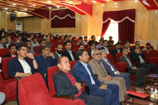 مدیرکل فرهنگی دانشگاه فرهنگیان در اختتامیه مرحله کشوری جشنواره فرهنگی دانشجومعلمان:
 
رسالت اصلی دانشگاه فرهنگیان تربیت نیروی انسانی کیفی است. 7