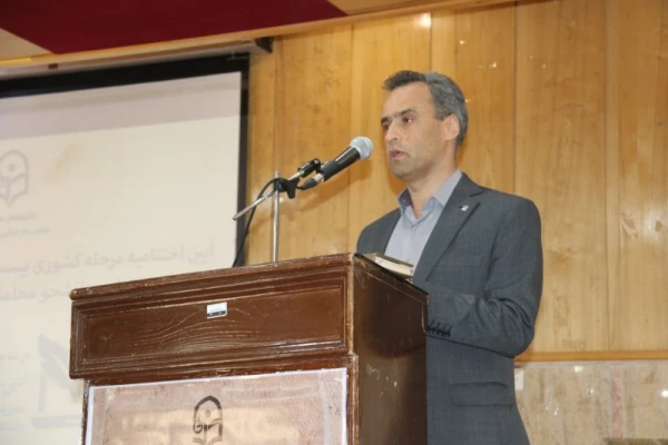 مدیرکل فرهنگی دانشگاه فرهنگیان در اختتامیه مرحله کشوری جشنواره فرهنگی دانشجومعلمان:
 
رسالت اصلی دانشگاه فرهنگیان تربیت نیروی انسانی کیفی است. 10