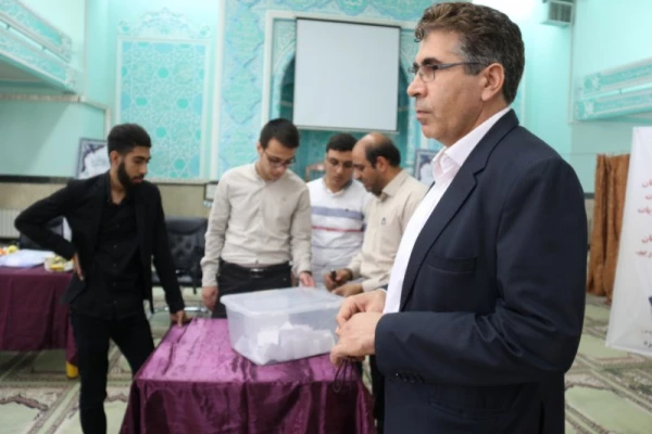 در دانشگاه فرهنگیان یزد برگزار گردید:

انتخابات مدیران مسئول نشریات دانشجویی دانشگاه فرهنگیان
 7