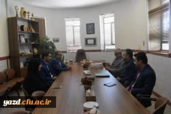 در دهه سرآمدی آموزش صورت پذیرفت:

بازدید مسئولان آموزش و پرورش و دانشگاه فرهنگیان یزد از مدارس مجری طرح کارورزی
 8