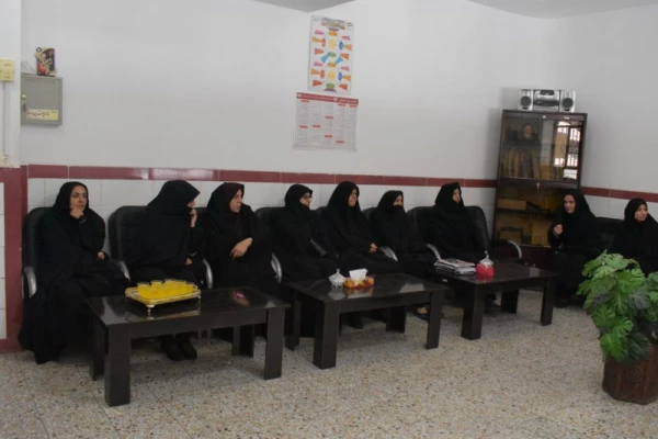 در دهه سرآمدی آموزش صورت پذیرفت:

بازدید مسئولان آموزش و پرورش و دانشگاه فرهنگیان یزد از مدارس مجری طرح کارورزی
 10