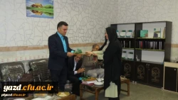 تقدیر و تجلیل از اساتید پردیس فاطمه الزهرا (س) یزد در دهه سرآمدی آموزش و گرامیداشت مقام معلم
 11