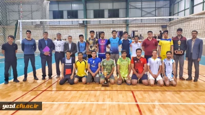 در هفته سراهای دانشجویی برگزار شد:

رقابت های والیبال دانشجو معلمان پردیس شهیدان پاکنژاد