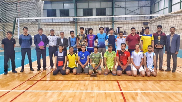 در هفته سراهای دانشجویی برگزار شد:

رقابت های والیبال دانشجو معلمان پردیس شهیدان پاکنژاد 3