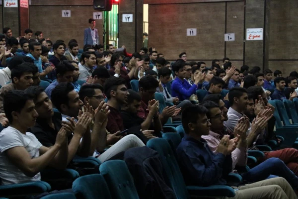 با حضور مسئولان، اساتید و دانشجومعلمان برگزار شد:

جشن ویژه هفته مقام معلم در دانشگاه فرهنگیان یزد ویژه دانشجو معلمان پردیس شهیدان پاک نژاد 
 3