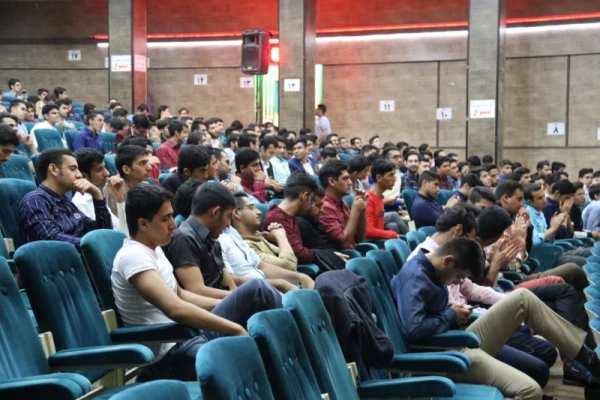 با حضور مسئولان، اساتید و دانشجومعلمان برگزار شد:

جشن ویژه هفته مقام معلم در دانشگاه فرهنگیان یزد ویژه دانشجو معلمان پردیس شهیدان پاک نژاد 
 9