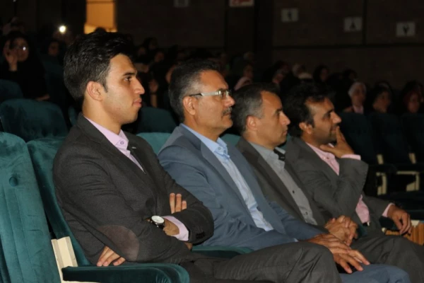 در دانشگاه فرهنگیان استان یزد برگزار شد:

مراسم بزرگداشت مقام استاد و معلم ویژه دانشجو معلمان پردیس فاطمه الزهرا (س)
 9