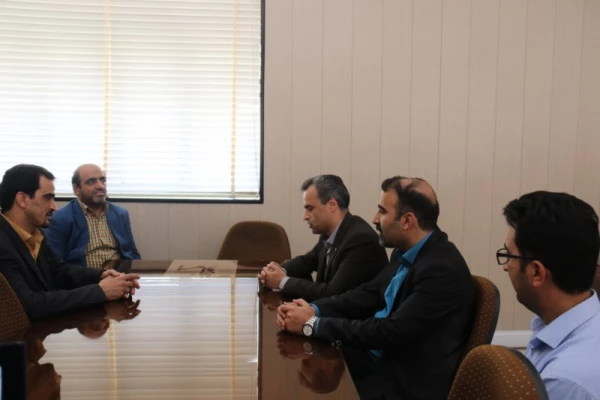 به مناسبت هفته اسناد ملی و میراث مکتوب صورت پذیرفت:

دیدار و گفتگوی مدیر استانی دانشگاه فرهنگیان یزد با مدیر مرکز اسناد و کتابخانه ملی استان
 3