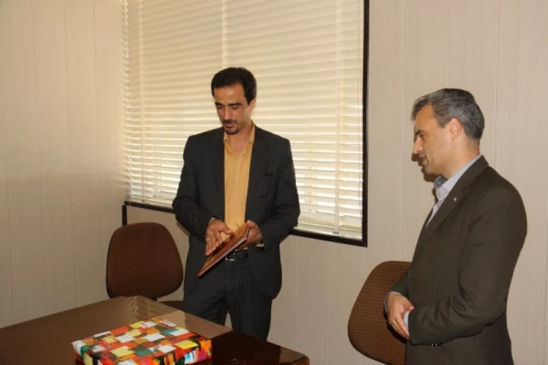 به مناسبت هفته اسناد ملی و میراث مکتوب صورت پذیرفت:

دیدار و گفتگوی مدیر استانی دانشگاه فرهنگیان یزد با مدیر مرکز اسناد و کتابخانه ملی استان
 6