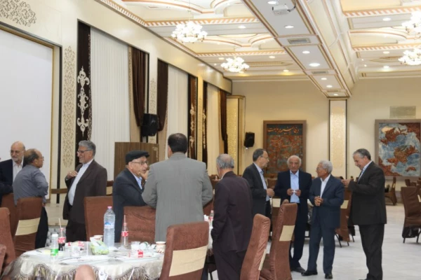 نشست صمیمانه پیشکسوتان، اساتید و کارکنان پردیس های استانی دانشگاه فرهنگیان یزد
 8