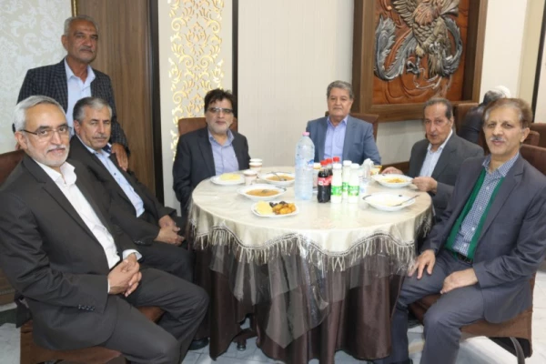 نشست صمیمانه پیشکسوتان، اساتید و کارکنان پردیس های استانی دانشگاه فرهنگیان یزد
 21