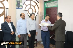 به مناسبت روز ملی روابط عمومی:

تقدیر از روابط عمومی دانشگاه فرهنگیان یزد
 6