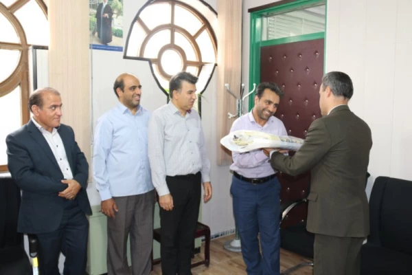 به مناسبت روز ملی روابط عمومی:

تقدیر از روابط عمومی دانشگاه فرهنگیان یزد
 6