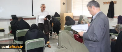 بازدید مدیر امور پردیس های استانی از روند برگزاری امتحانات پایان نیمسال دوم پردیس های استان یزد