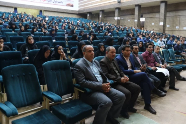 نشست مهارت آموزان ماده 28 ورودی 1397 با سرپرست دانشگاه فرهنگیان یزد
 10