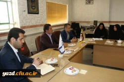 نشست مدیران حوزه معاونت آموزشی و تحصیلات تکمیلی دانشگاه فرهنگیان با کارشناسان حوزه معاونت آموزشی پردیس های استان یزد
 6