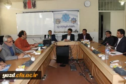 نشست اعضای هیئت علمی پردیس های استان یزد با مدیران حوزه معاونت آموزشی و تحصیلات تکمیلی دانشگاه فرهنگیان 
 3
