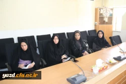 نشست اعضای هیئت علمی پردیس های استان یزد با مدیران حوزه معاونت آموزشی و تحصیلات تکمیلی دانشگاه فرهنگیان 
 4