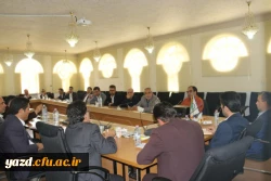 نشست اعضای هیئت علمی پردیس های استان یزد با مدیران حوزه معاونت آموزشی و تحصیلات تکمیلی دانشگاه فرهنگیان 
 8