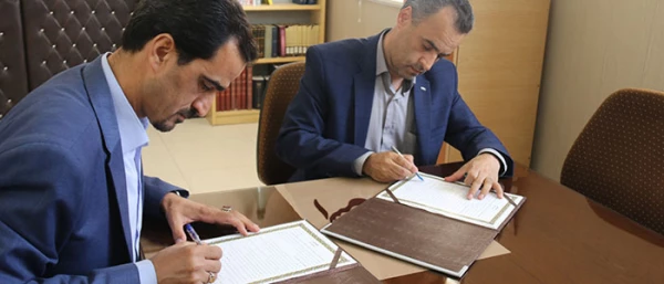 در راستای بهره گیری متقابل از منابع اطلاعاتی، ظرفیت ها و فرصت های پژوهشی، مطالعاتی صورت پذیرفت:

انعقاد تفاهم نامه همکاری فی مابین مرکز اسناد و کتابخانه ملی استان و دانشگاه فرهنگیان یزد
 2