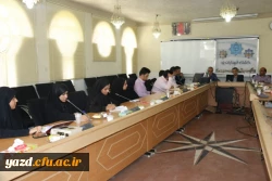 نشست مسئولین دانشگاه فرهنگیان یزد با اعضای جدید شورای صنفی پردیس های استانی
 3