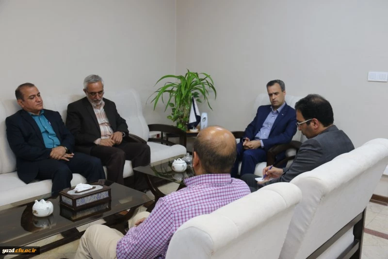 دیدار مسئولان دانشگاه فرهنگیان یزد با مدیر کل فرهنگ و ارشاد اسلامی استان
 3