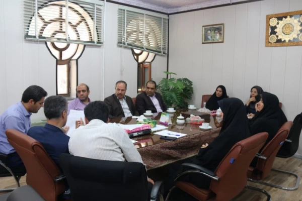 برگزاری جلسه شورای آموزشی استان به منظور برنامه ریزی دوره آموزشی تابستانی
 6