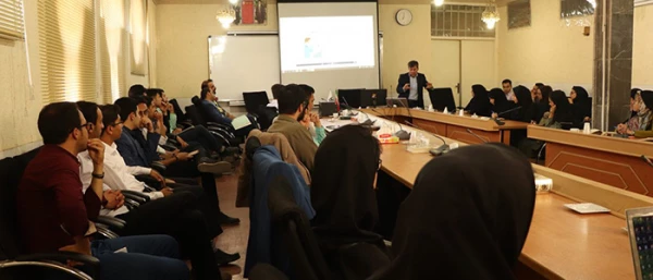 مؤسسه امتداد اندیشه با همکاری دانشگاه فرهنگیان یزد برگزار کرد:

کارگاه آموزشی تولید محتوای الکترونیکی با نرم افزار iSpring
 2