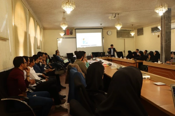 مؤسسه امتداد اندیشه با همکاری دانشگاه فرهنگیان یزد برگزار کرد:

کارگاه آموزشی تولید محتوای الکترونیکی با نرم افزار iSpring
 8