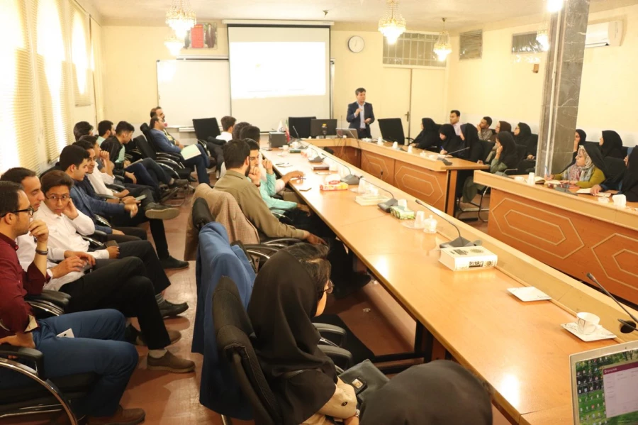 مؤسسه امتداد اندیشه با همکاری دانشگاه فرهنگیان یزد برگزار کرد:

کارگاه آموزشی تولید محتوای الکترونیکی با نرم افزار iSpring
 9