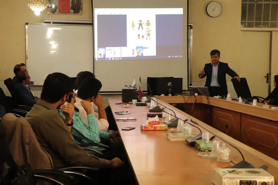 مؤسسه امتداد اندیشه با همکاری دانشگاه فرهنگیان یزد برگزار کرد:

کارگاه آموزشی تولید محتوای الکترونیکی با نرم افزار iSpring
 11