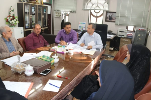 برگزاری جلسه هماهنگی جهت برنامه ریزی ترم اول سال تحصیلی 99- 98 
 10