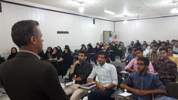 موسسه مردمی امتداد اندیشه با همکاری دانشگاه فرهنگیان یزد برگزار کرد:

دومین کارگاه آموزشی تابستانی توانمندسازی دانشجومعلمان و نومعلمان با موضوع آیین سخنوری و فن بیان 4