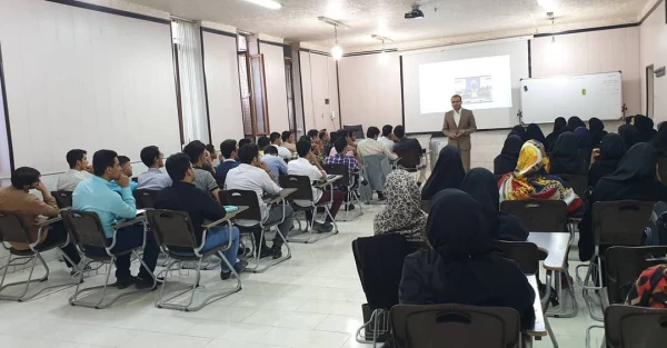 موسسه مردمی امتداد اندیشه با همکاری دانشگاه فرهنگیان یزد برگزار کرد:

دومین کارگاه آموزشی تابستانی توانمندسازی دانشجومعلمان و نومعلمان با موضوع آیین سخنوری و فن بیان 6