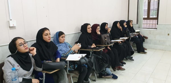 موسسه مردمی امتداد اندیشه با همکاری دانشگاه فرهنگیان یزد برگزار کرد:

دومین کارگاه آموزشی تابستانی توانمندسازی دانشجومعلمان و نومعلمان با موضوع آیین سخنوری و فن بیان 8