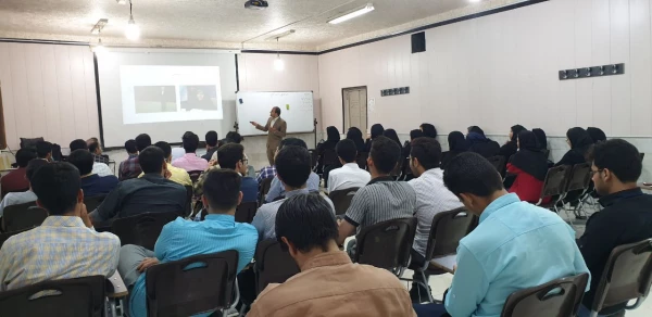 موسسه مردمی امتداد اندیشه با همکاری دانشگاه فرهنگیان یزد برگزار کرد:

دومین کارگاه آموزشی تابستانی توانمندسازی دانشجومعلمان و نومعلمان با موضوع آیین سخنوری و فن بیان 11