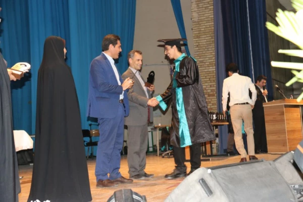 برگزاری مراسم دانش آموختگی دانشجومعلمان ورودی 94 پردیس های استانی دانشگاه فرهنگیان یزد 17