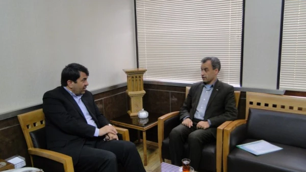 دیدار سرپرست دانشگاه فرهنگیان یزد با استاندار استان
 3