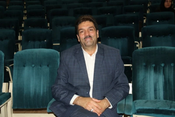 به همت مرکز مشاوره و خدمات روان شناختی پردیس شهیدان پاک نژاد دانشگاه فرهنگیان یزد برگزارشد:

 همایش رایگان انتخاب رشته کنکور سراسری 98 7