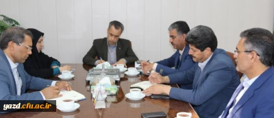 دیدار معاون آموزش ابتدایی اداره کل آموزش و پرورش استان با مدیر پردیس های استان یزد