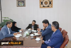 دیدار معاون آموزش ابتدایی اداره کل آموزش و پرورش استان با مدیر پردیس های استان یزد
 7