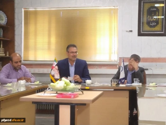 برگزاری جلسه هماهنگی جهت برنامه ریزی نیم سال اول سال تحصیلی 99- 98 در پردیس حضرت فاطمه الزهرا (س) یزد
 3