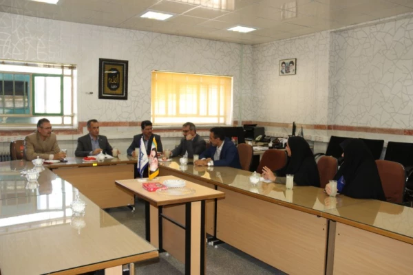 بازدید رئیس سازمان مدیریت و برنامه ریزی استان از پردیس حضرت فاطمه الزهرا (س) یزد

 3