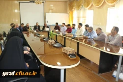 مراسم تکریم و تجلیل از تلاش های نیروهای شرکتی دانشگاه فرهنگیان یزد
 20