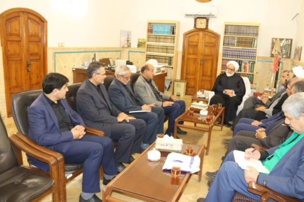 دیدار اعضای بنیاد خیرین حامی دانشگاه فرهنگیان یزد با امام جمعه موقت یزد 7