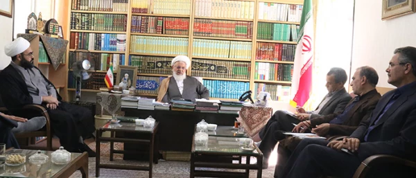 دیدار هیأت رئیسه دانشگاه فرهنگیان یزد با نماینده ولی فقیه و امام جمعه یزد 2